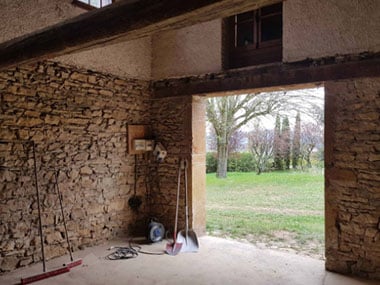 Rénovation d'une maison en pierre près de Villefranche-sur-Saône